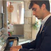 Clases personalizadas de piano dirigidas a alumnos de todos los niveles, basadas en los principios técnicos del maestro Scaramuzza